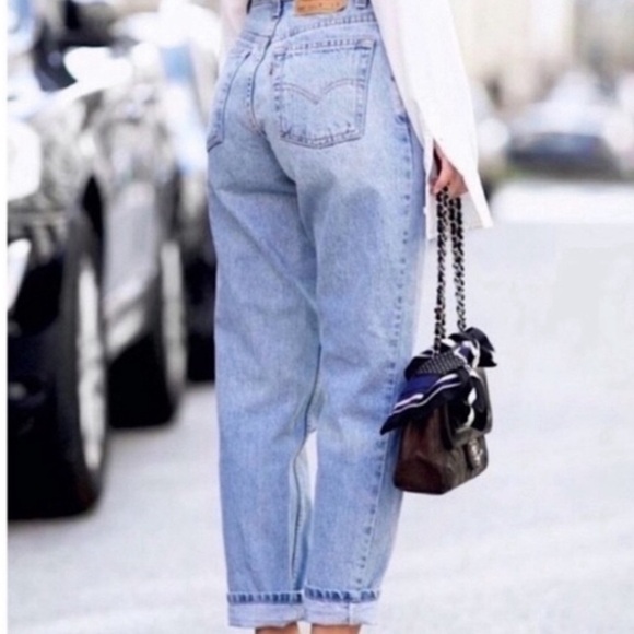 Vintage 90s USA Levi's 560 Loose Fit Tapered Leg Mom Jean 33 x 32 - Picture 1 of 10